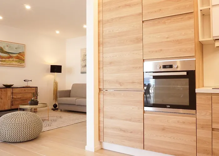 Postcard - Mima Management Daire